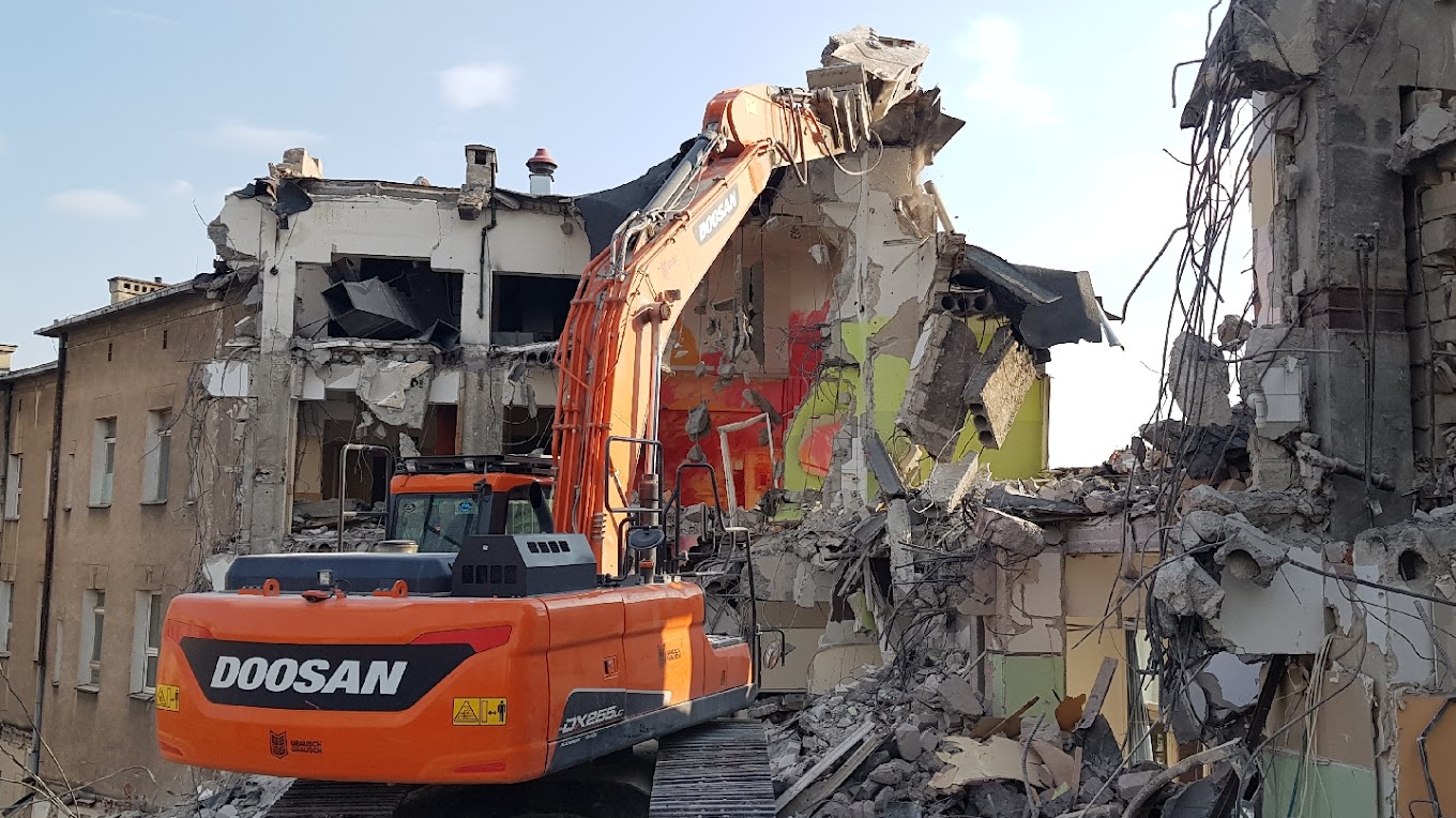 Firma wyburzeniowa Dakar Trans we Wrocławiu