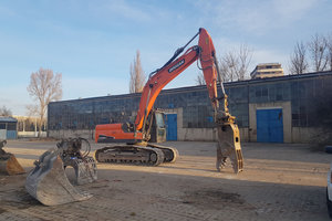Wyburzenie PRKI przy ul. Lotniczej we Wrocławiu